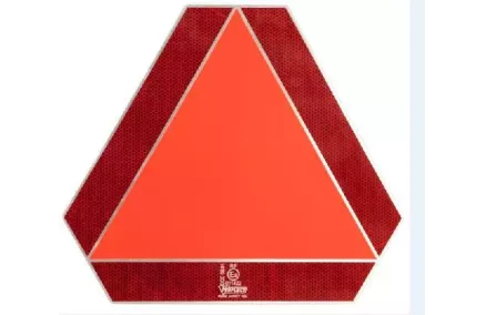 Aeglasesõiduki tunnusmärk